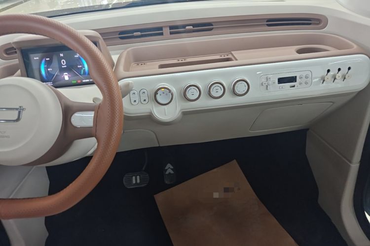 Used Bestune Pony 2026 222km Colorful Horse Audio And AC Panel