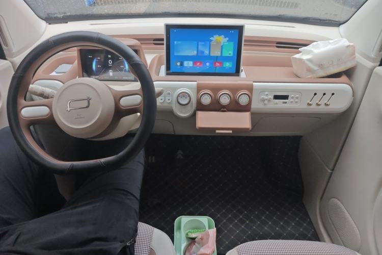 Used Bestune Pony 2026 222km Colorful Horse Center Console