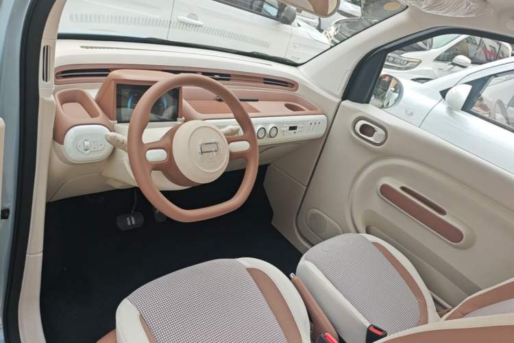 Used Bestune Pony 2026 222km Colorful Horse Center Console