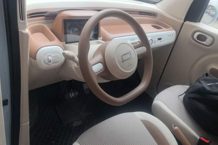 Used Bestune Pony 2026 222km Colorful Horse Center Console