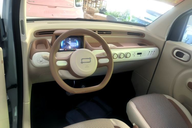 Used Bestune Pony 2026 222km Colorful Horse Center Console