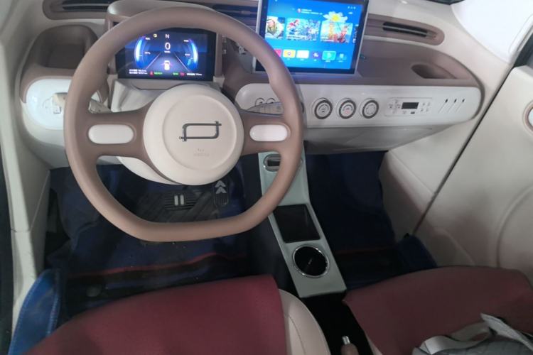 Used Bestune Pony 2026 Model 222km Shining Horse Center Console
