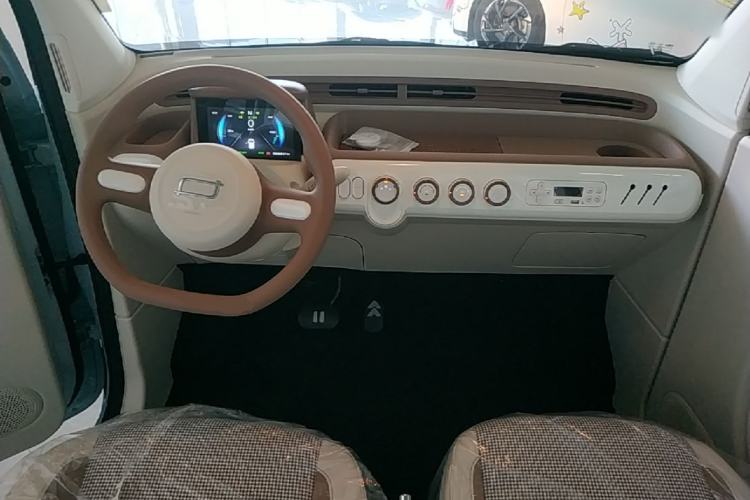 Used Bestune Pony 2026 222km Colorful Horse Center Console