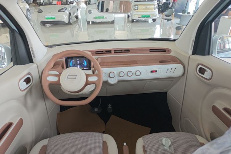 Used Bestune Pony 2026 222km Colorful Horse Center Console