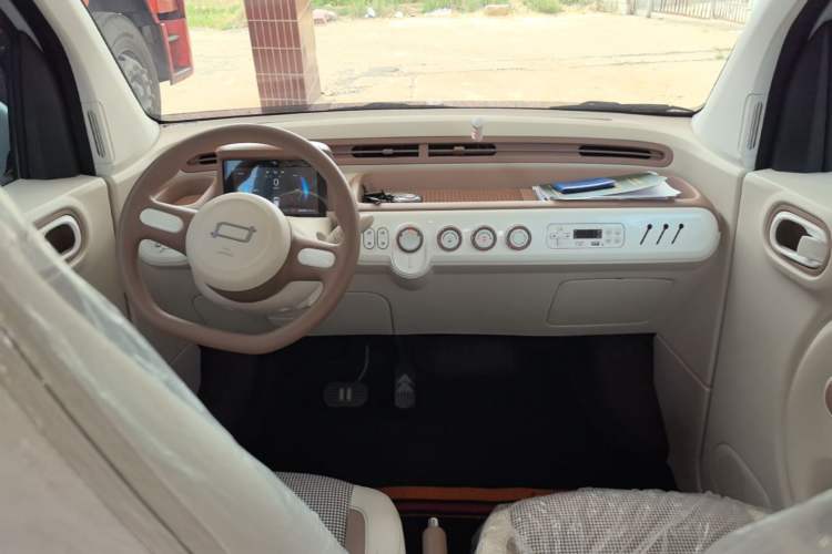 Used Bestune Pony 2026 222km Colorful Horse Center Console