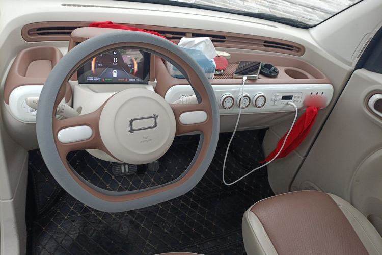 Used Bestune Pony 2026 Model 222km Shining Horse Center Console