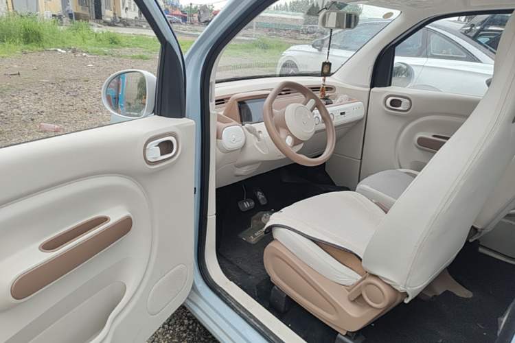 Used Bestune Pony 2026 Model 222km Cute Horse Plus Driver Seat