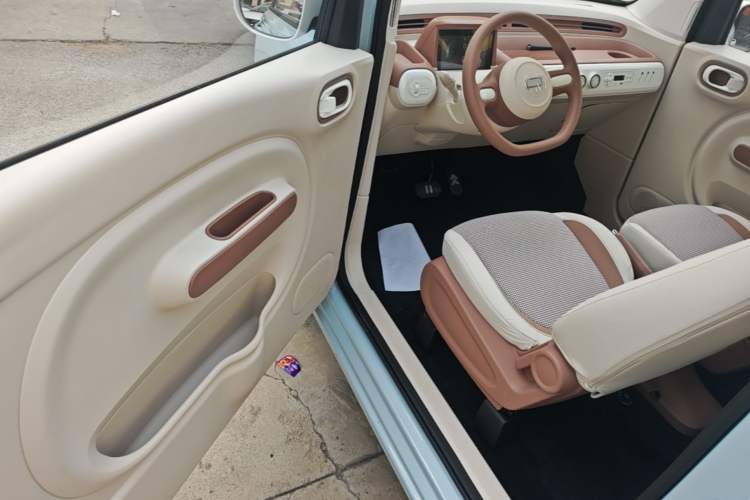 Used Bestune Pony 2026 222km Colorful Horse Driver Seat