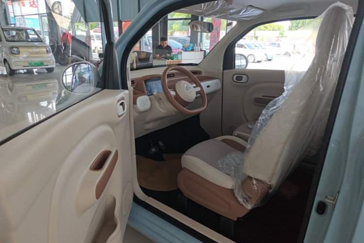 Used Bestune Pony 2026 222km Colorful Horse Driver Seat