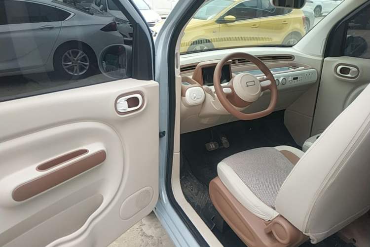 Used Bestune Pony 2026 Model 222km Cute Horse Plus Driver Seat