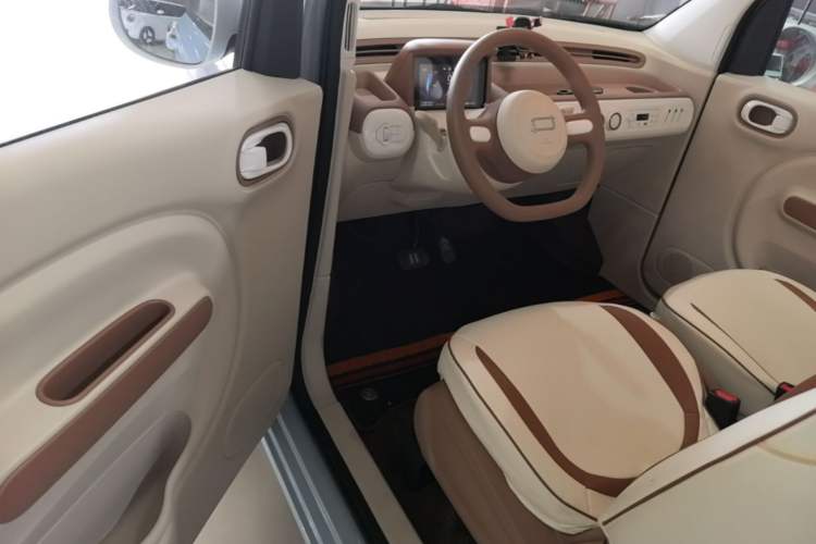 Used Bestune Pony 2026 Model 222km Cute Horse Plus Driver Seat