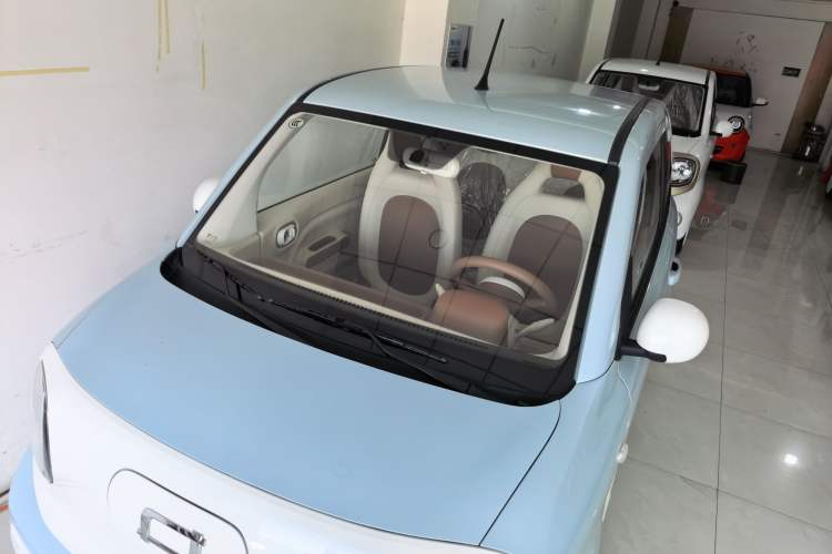 Used Bestune Pony 2026 Model 222km Shining Horse Exterior 4