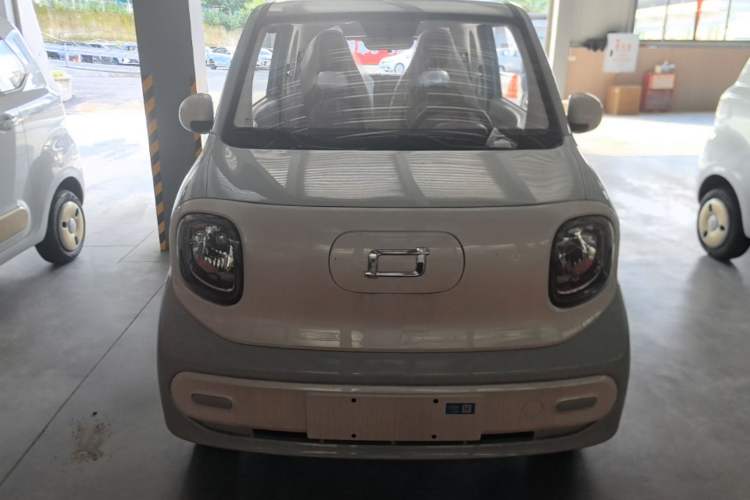 Used Bestune Pony 2026 222km Colorful Horse Front