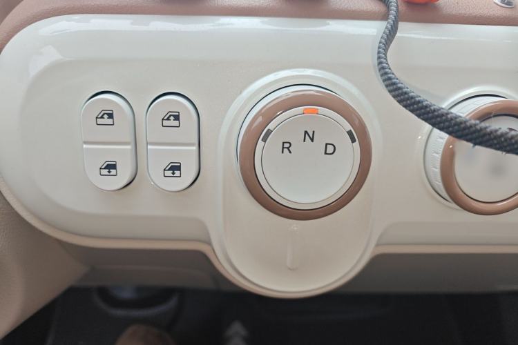 Used Bestune Pony 2026 Model 222km Shining Horse Gear Lever