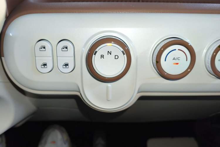 Used Bestune Pony 2026 Model 222km Shining Horse Gear Lever