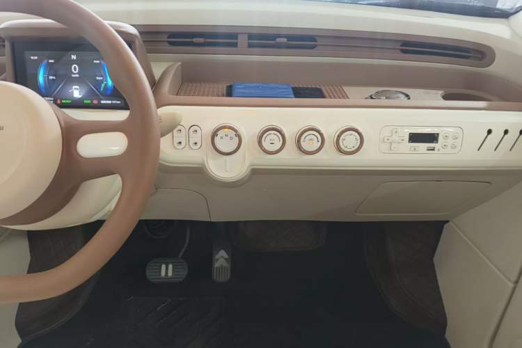 Used Bestune Pony 2026 Model 222km Agile Horse Gear Lever