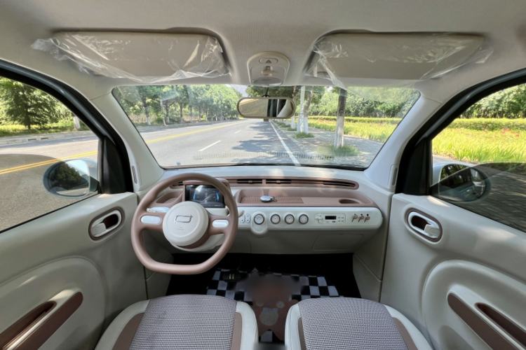 Used Bestune Pony 2026 222km Colorful Horse Interior 3