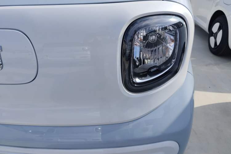 Used Bestune Pony 2026 Model 222km Cute Horse Plus Left Front Headlight