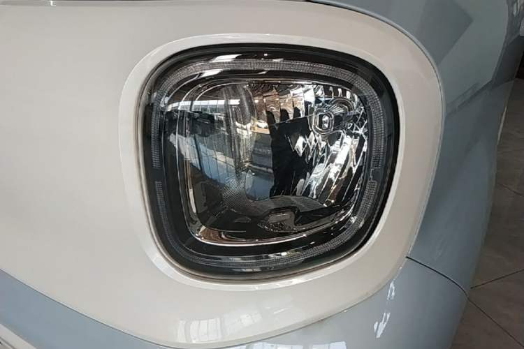 Used Bestune Pony 2026 222km Colorful Horse Left Front Headlight