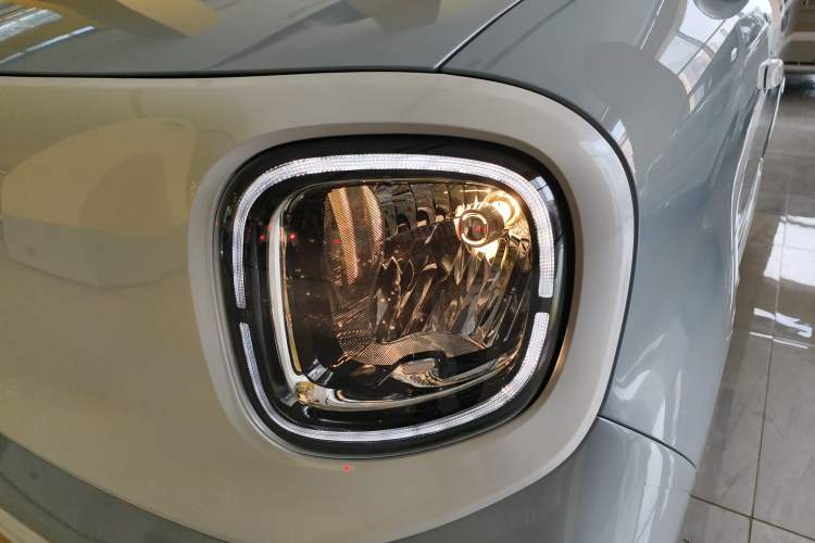 Used Bestune Pony 2026 Model 222km Cute Horse Plus Left Front Headlight
