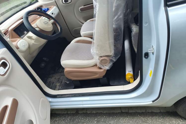 Used Bestune Pony 2026 222km Colorful Horse Left Front Seat