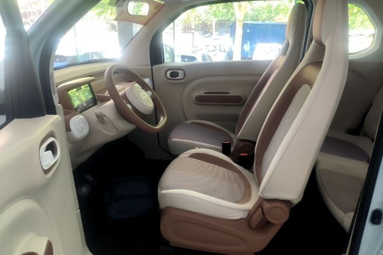 Used Bestune Pony 2026 222km Colorful Horse Left Front Seat
