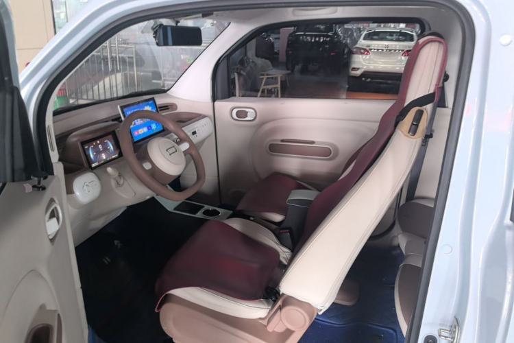 Used Bestune Pony 2026 Model 222km Shining Horse Left Front Seat