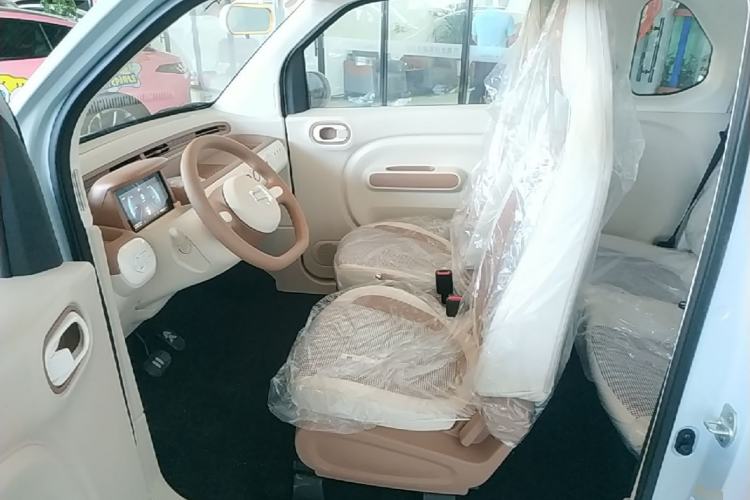 Used Bestune Pony 2026 222km Colorful Horse Left Front Seat
