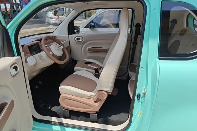 Used Bestune Pony 2026 Model 222km Shining Horse Left Front Seat
