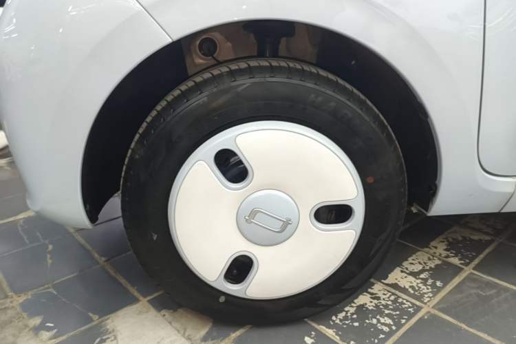 Used Bestune Pony 2026 Model 222km Agile Horse Left Front Wheel Hub