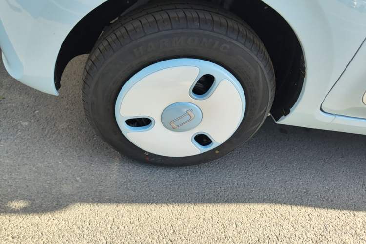 Used Bestune Pony 2026 222km Colorful Horse Left Front Wheel Hub