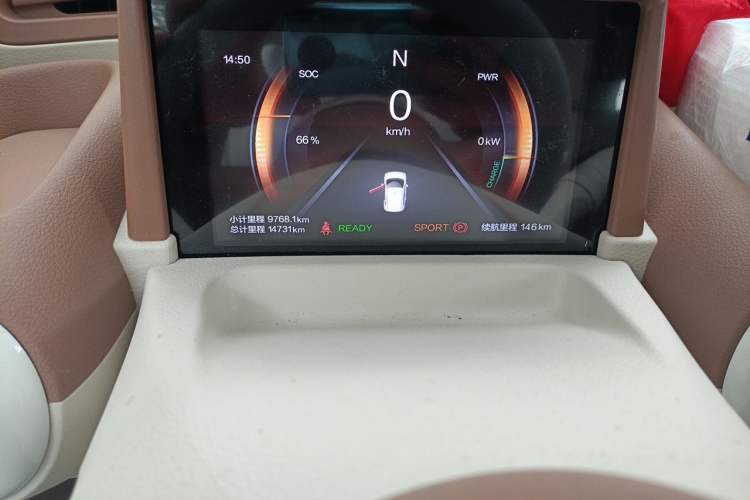 Used Bestune Pony 2026 Model 222km Shining Horse Odometer Close Up