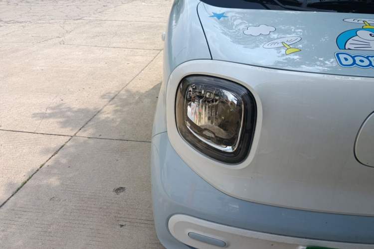 Used Bestune Pony 2026 Model 222km Shining Horse Right Front Headlight