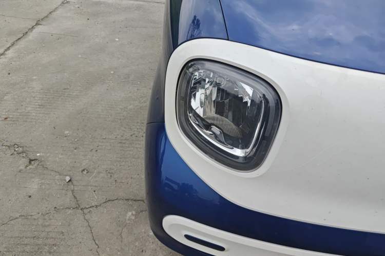 Used Bestune Pony 2026 Model 222km Cute Horse Plus Right Front Headlight