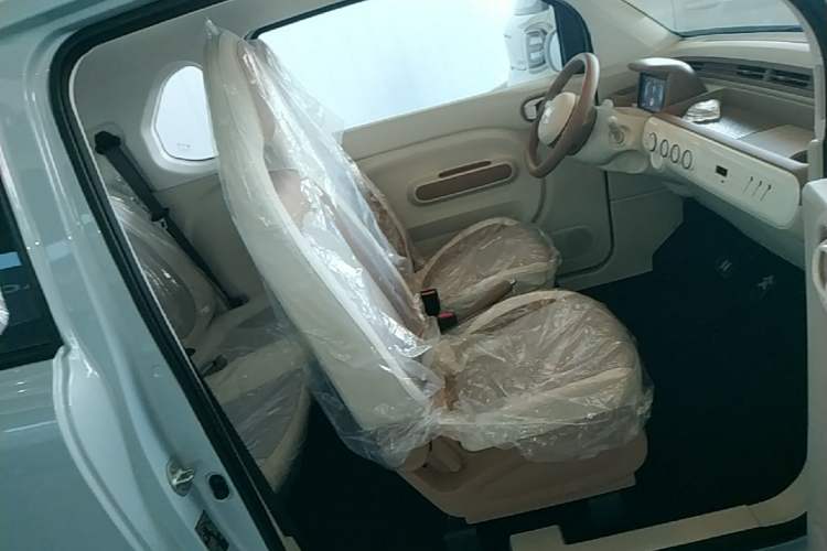Used Bestune Pony 2026 222km Colorful Horse Right Front Seat