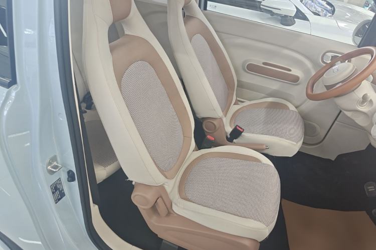 Used Bestune Pony 2026 222km Colorful Horse Right Front Seat