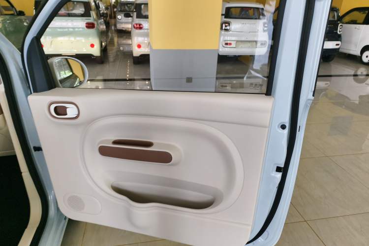 Used Bestune Pony 2026 Model 222km Cute Horse Plus Right Rear Door Interior