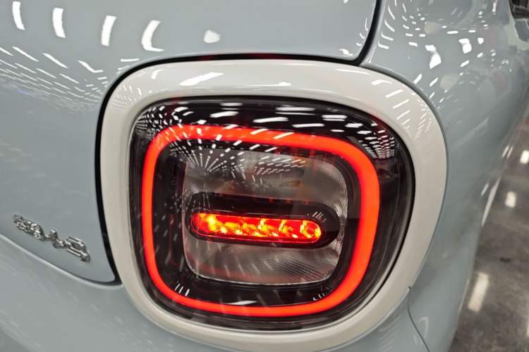 Used Bestune Pony 2026 Model 222km Elegant Horse Right Rear Taillight