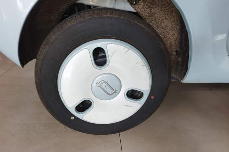 Used Bestune Pony 2026 222km Colorful Horse Right Rear Wheel Hub