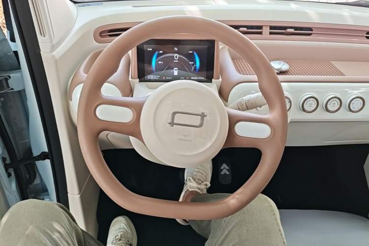 Used Bestune Pony 2026 222km Colorful Horse Steering Wheel