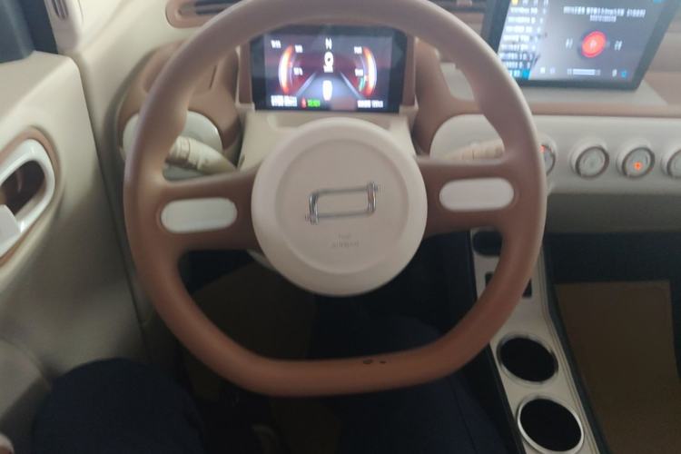 Used Bestune Pony 2026 222km Colorful Horse Steering Wheel