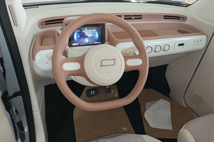 Used Bestune Pony 2026 222km Colorful Horse Steering Wheel