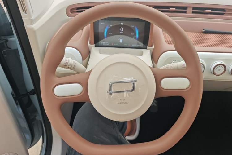 Used Bestune Pony 2026 222km Colorful Horse Steering Wheel