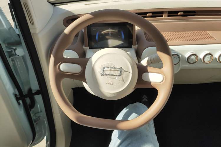 Used Bestune Pony 2026 222km Colorful Horse Steering Wheel