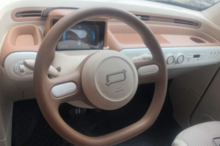 Used Bestune Pony 2026 222km Colorful Horse Steering Wheel