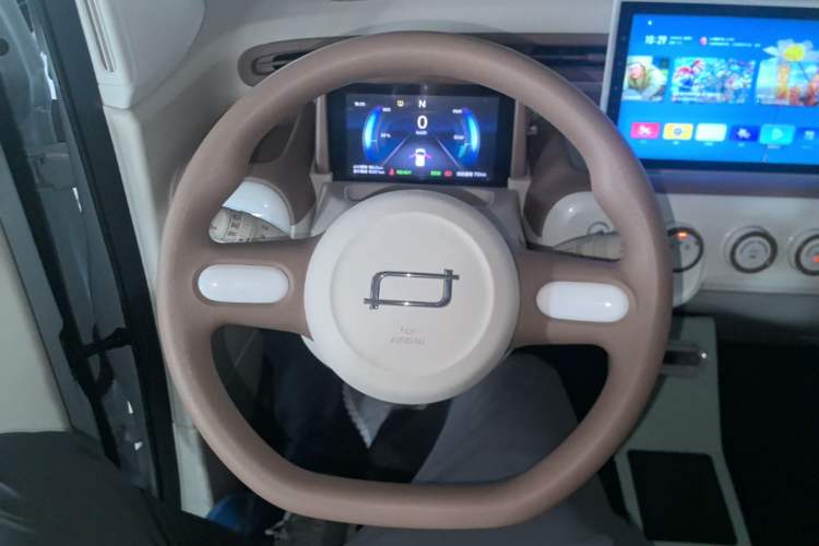 Used Bestune Pony 2026 Model 222km Shining Horse Steering Wheel