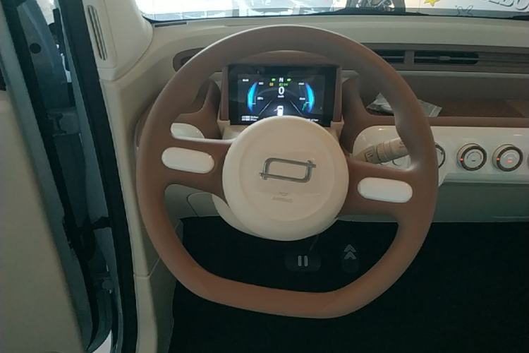 Used Bestune Pony 2026 222km Colorful Horse Steering Wheel