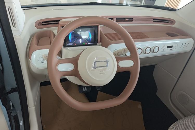 Used Bestune Pony 2026 222km Colorful Horse Steering Wheel