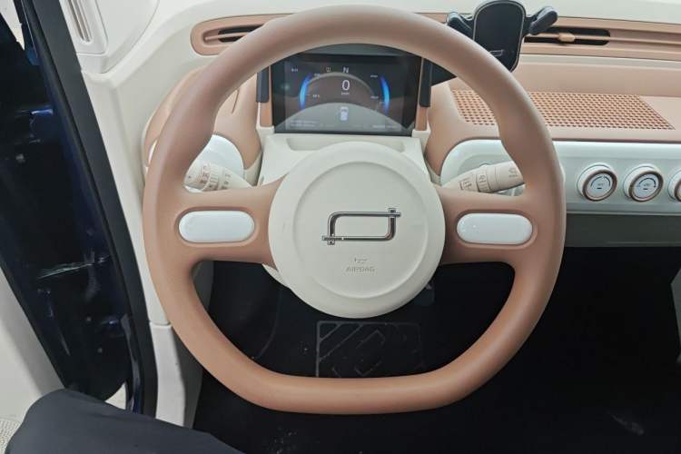 Used Bestune Pony 2026 Model 222km Cute Horse Plus Steering Wheel
