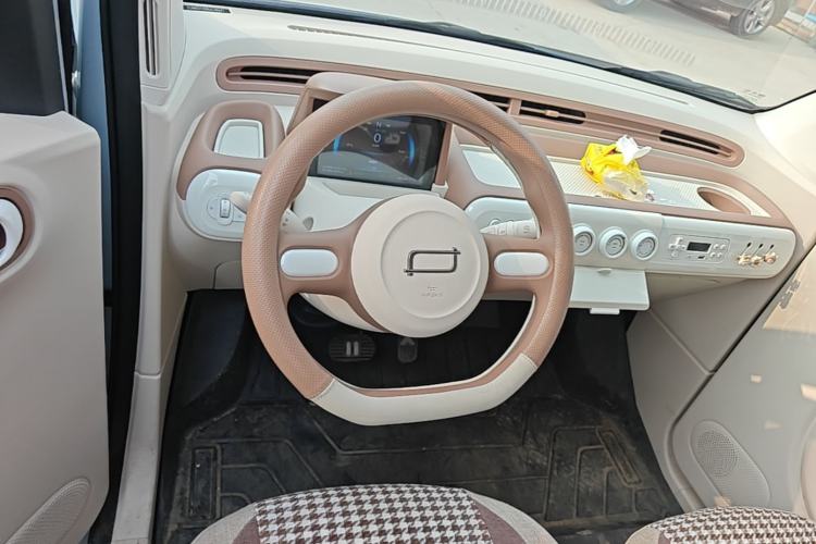 Used Bestune Pony 2026 Model 222km Cute Horse Plus Steering Wheel
